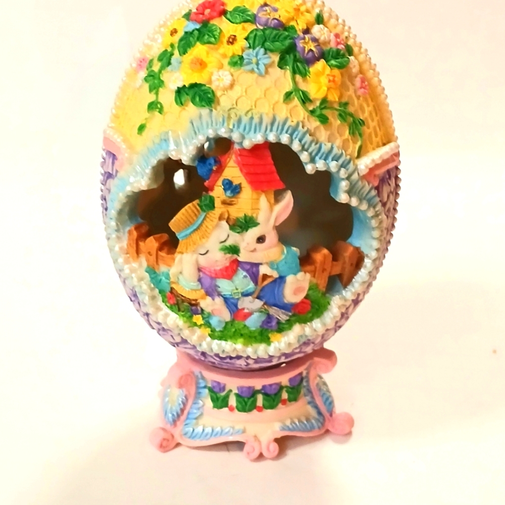 Rare Vintage Kmart Easter Jubilee Egg Centerpiece with Stand Rabbits Pastel